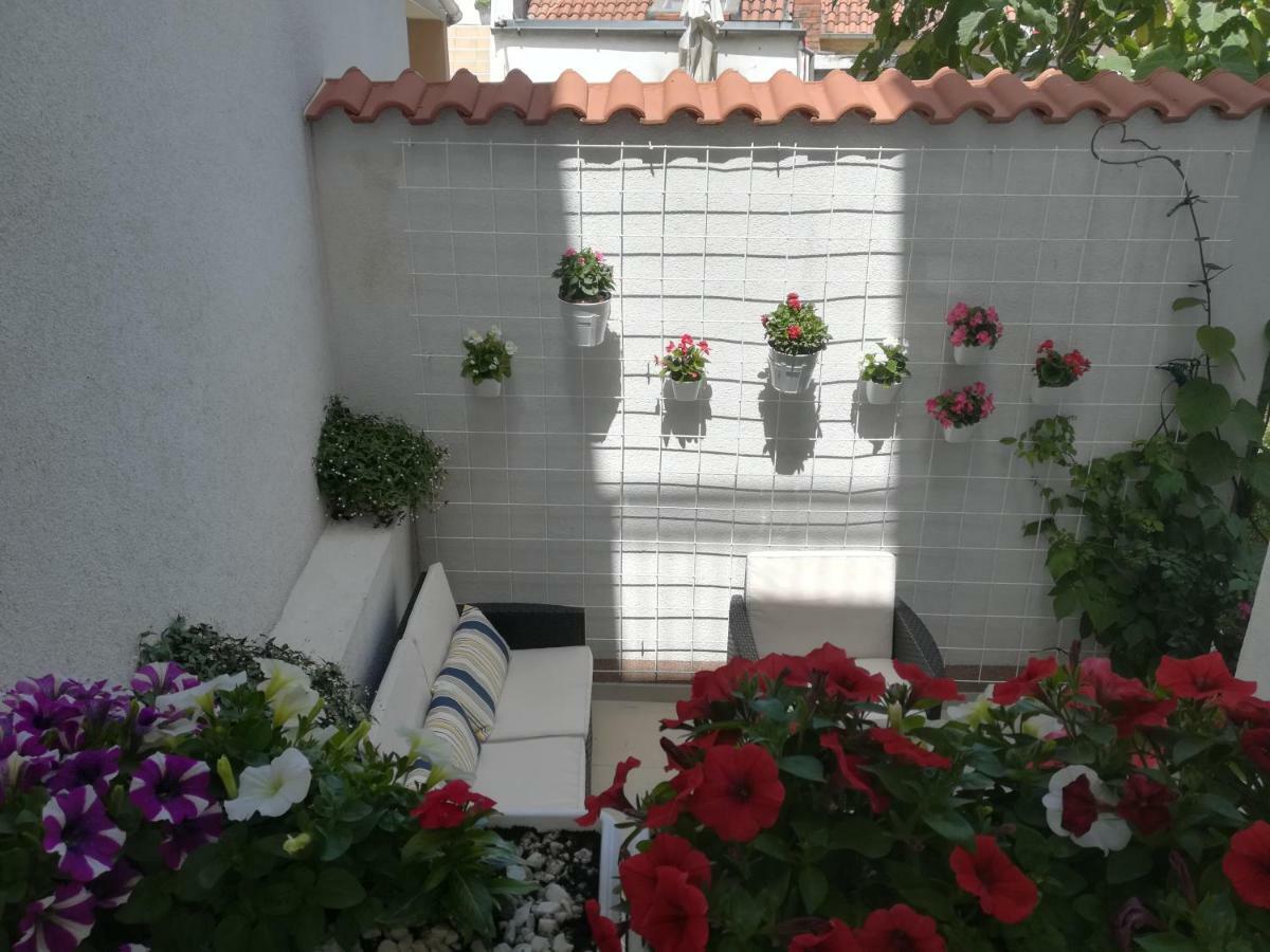 Apartmani Eladora Biograd Na Moru Dış mekan fotoğraf